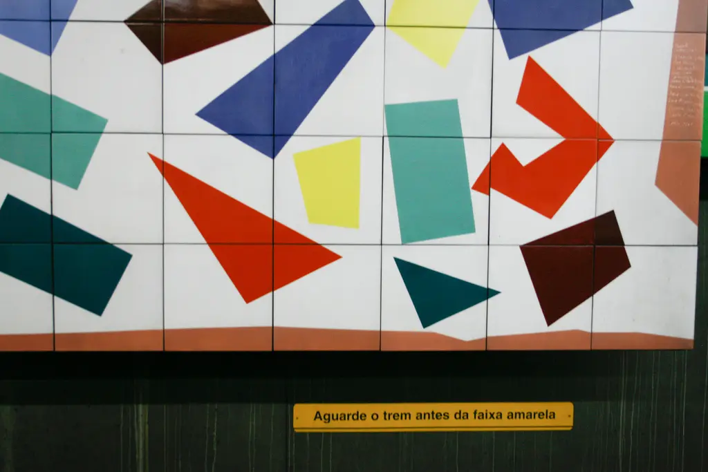 5. Escolha de cores: como usar a geometria para criar identidades visuais marcantes