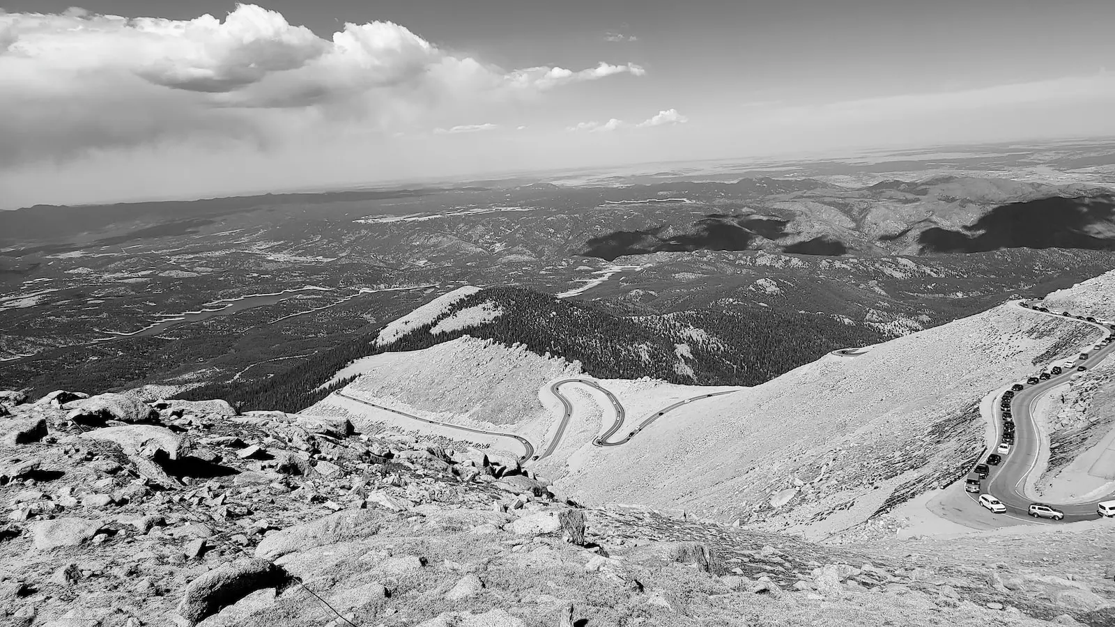 Como promover e aumentar o alcance do seu hub de conteúdo