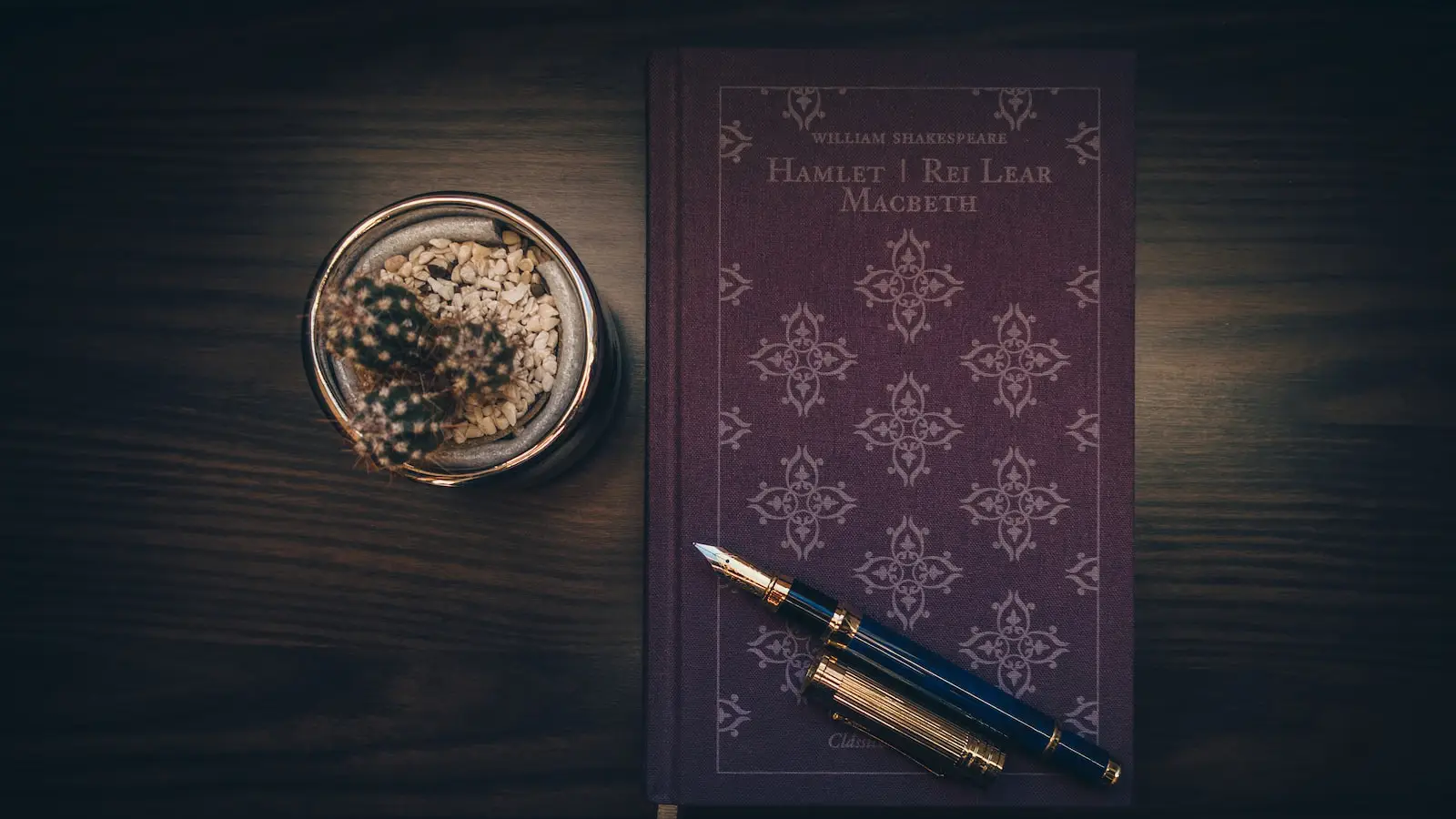 3. Escolhendo o papel certo: texturas, gramatura e acabamentos