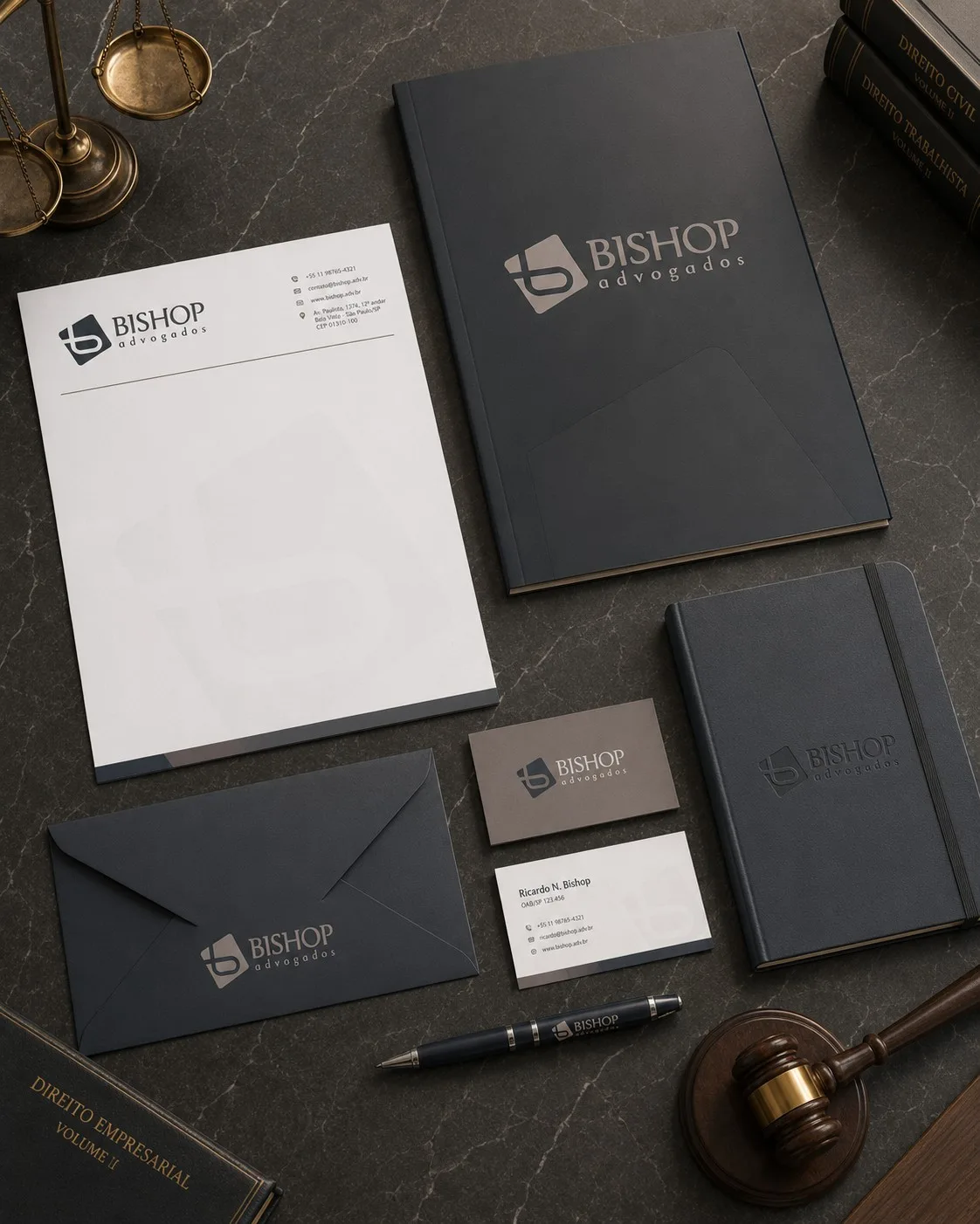 Identidade visual completa para escritório de advocacia com papelaria, pasta, envelope e cartões